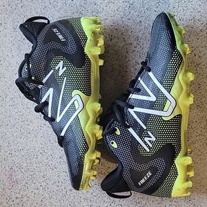 New Balance Freeze 4 lacrosse cleat big kid 5.5